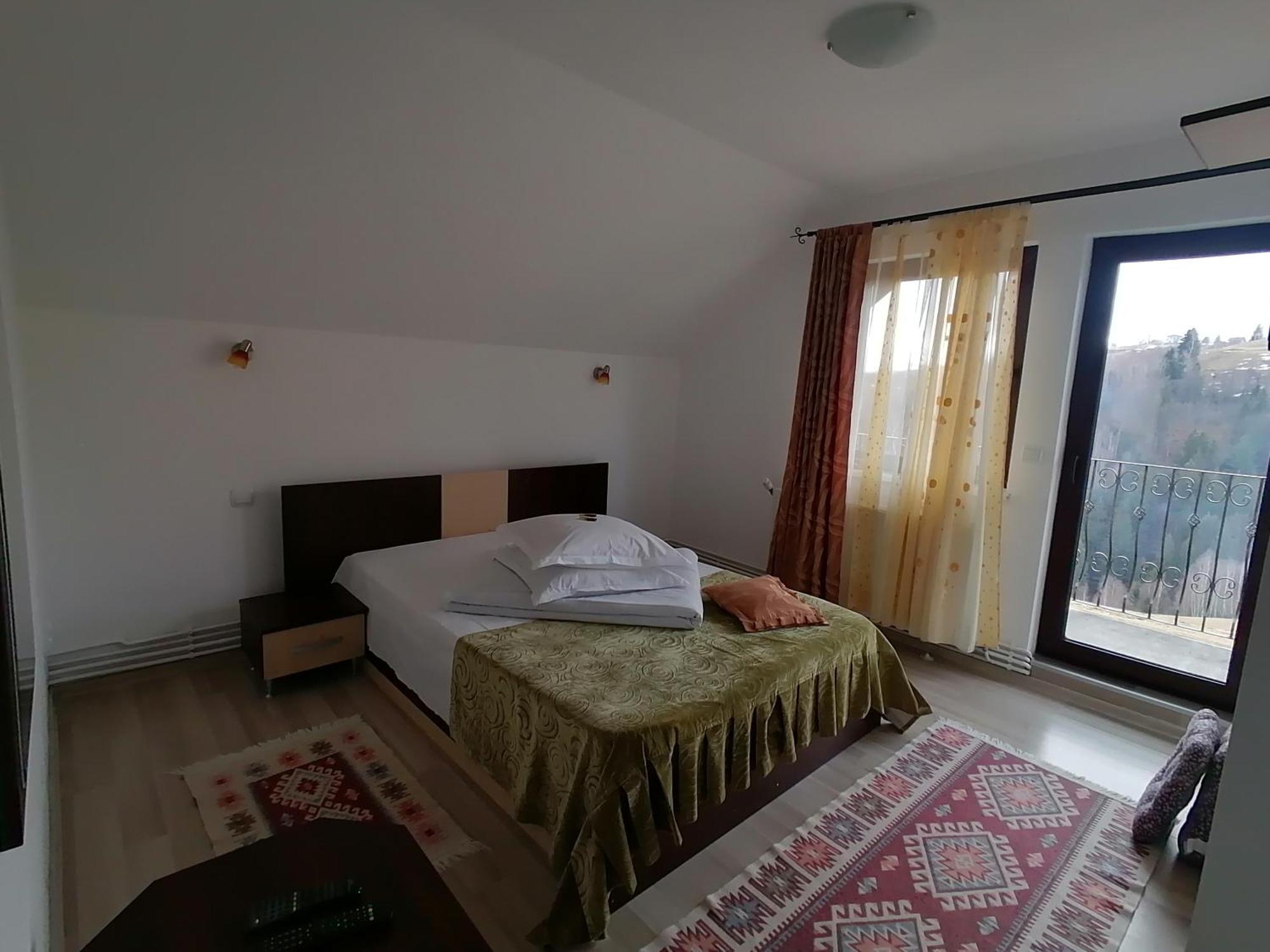 Garofita Pietrei Craiului Hotel Peştera Eksteriør billede
