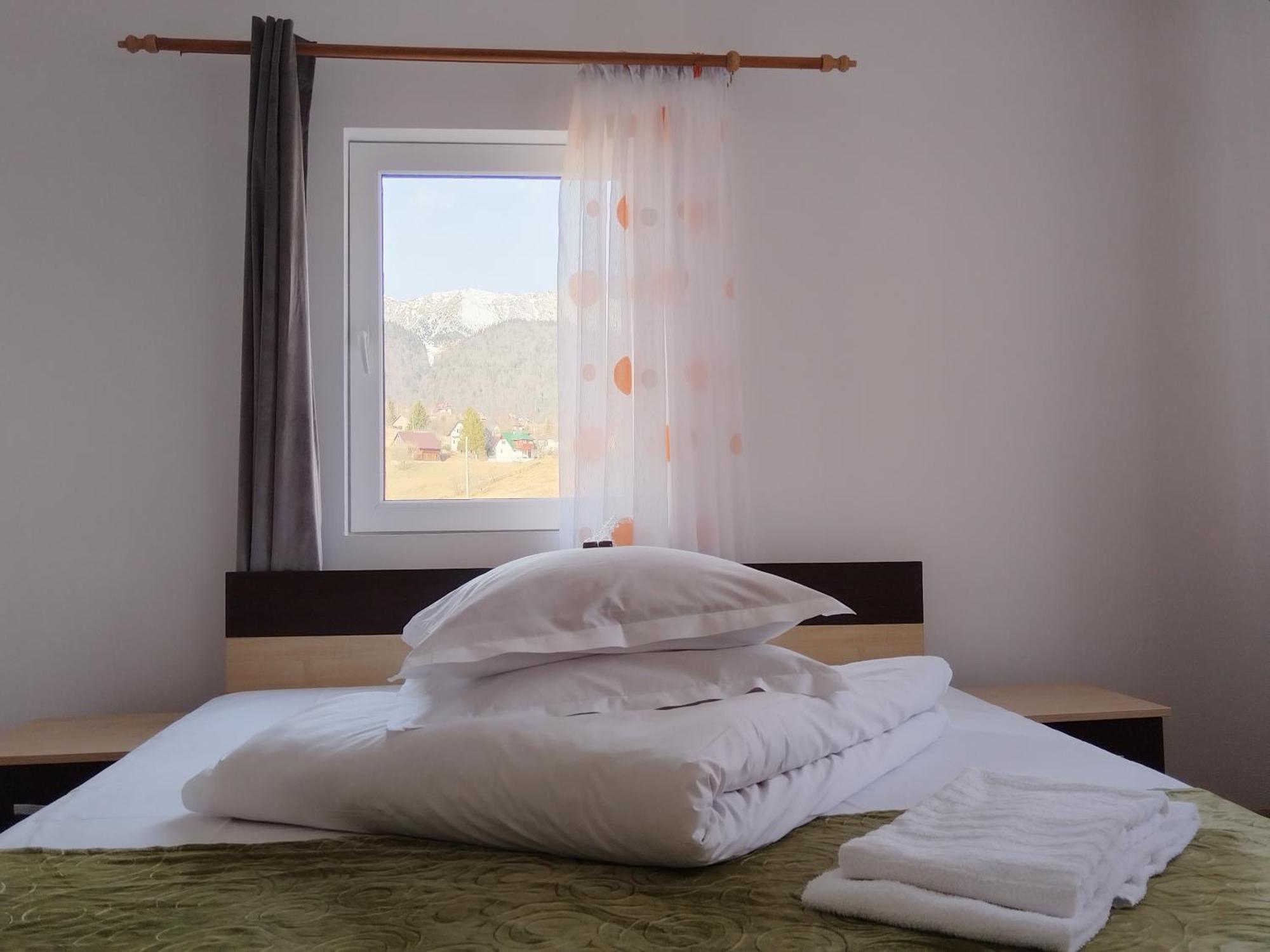 Garofita Pietrei Craiului Hotel Peştera Eksteriør billede
