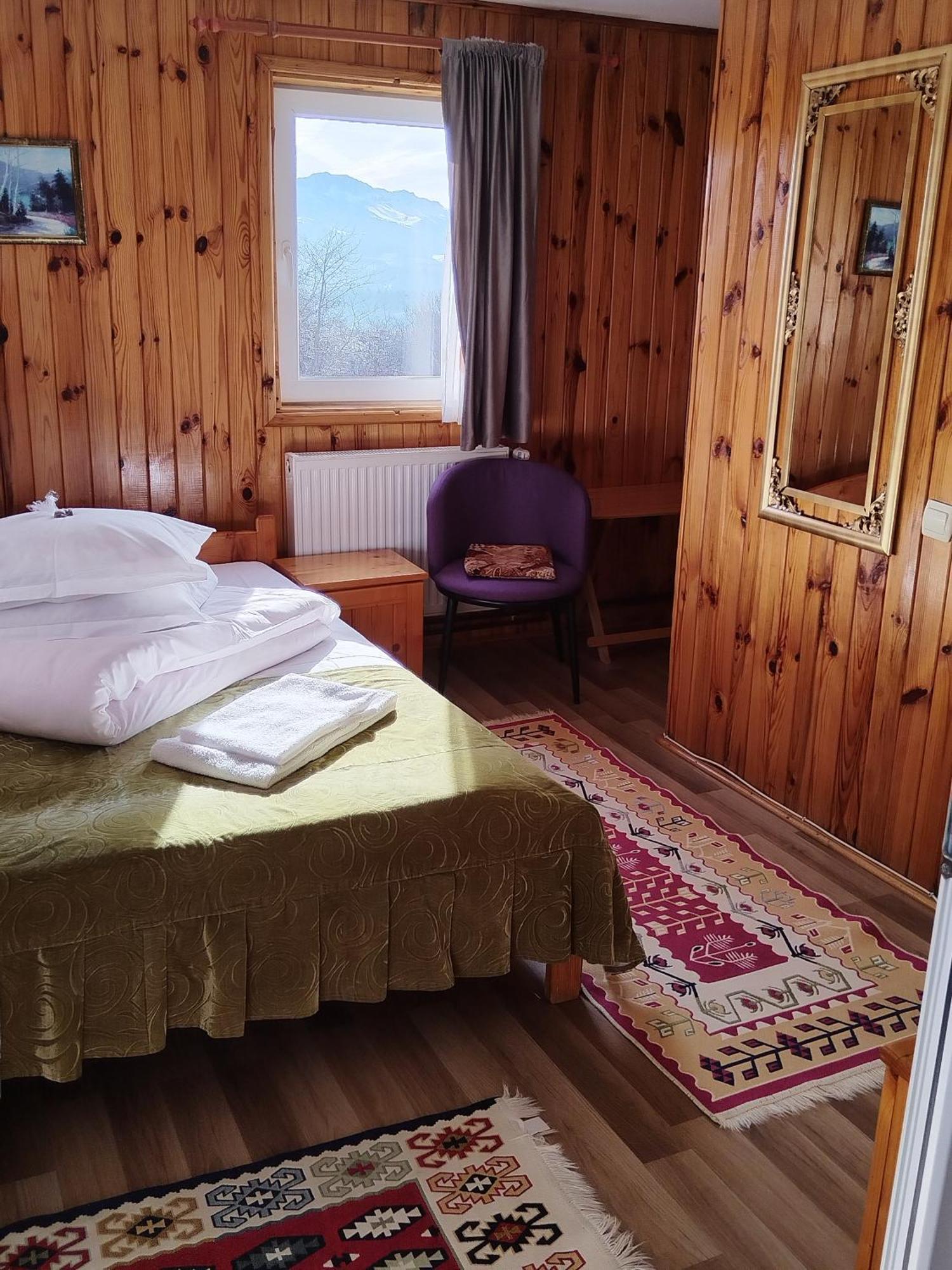 Garofita Pietrei Craiului Hotel Peştera Eksteriør billede